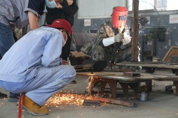 烟台电焊培训学校招远学焊工证报名龙口二保焊培训氩弧焊培训