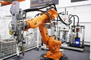 乐山工业机器人培训，新能源汽车维修工程师培训