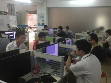龙岗龙城广场CNC数控编程培训，下班也能学习